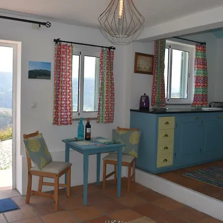 Semesterbostad Blue Mountain View Holiday Oliveira do Hospital